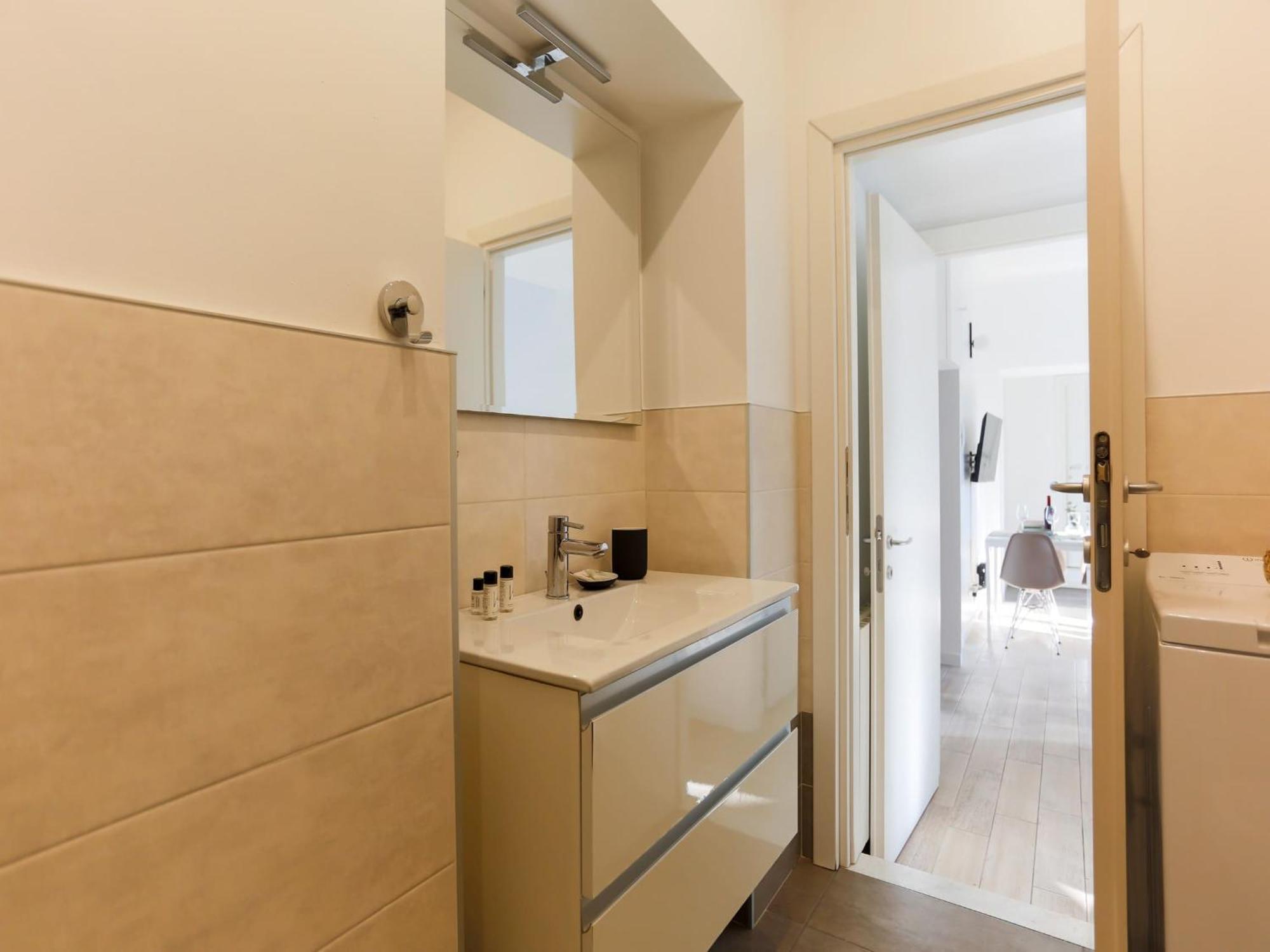 The Best Rent - Spacious Two Bedrooms Apartment Near Porta Romana 밀라노 외부 사진